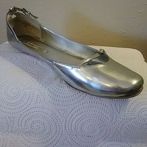 Nine West Siver Metallic Flat